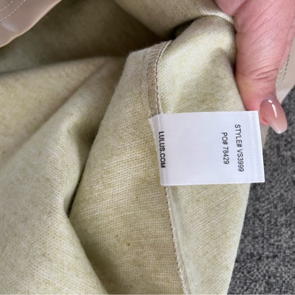 Lulu’s Corte Vegan Leather mini skirt - Picture 10 of 14